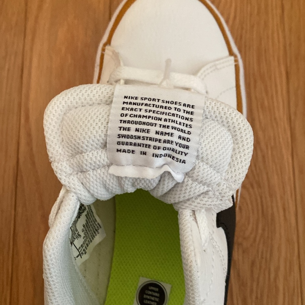 Women’s Nike White, Tan, and Black Sneakers - 8 - Picture 10 of 11